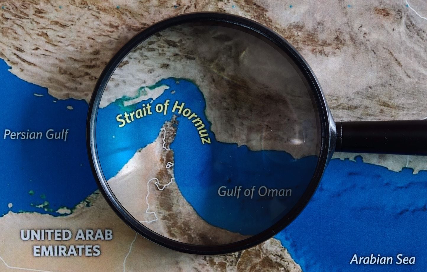 Irán apuntará a todos los barcos que se aventuren en el Estrecho de Ormuz… Irán apuntará a todos los barcos que se aventuren en el Estrecho de Ormuz…